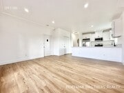 Photo - 2837 S Bronson Ave Unit 8