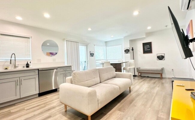 Photo - 1875 W 20th St Unit #1875 1/2