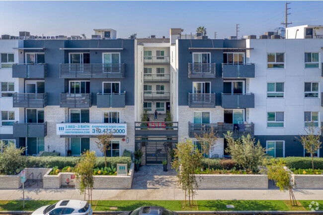 Building Photo - Colby at Ohio by Wiseman Rental