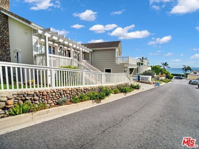 Photo - 3897 Rambla Orienta