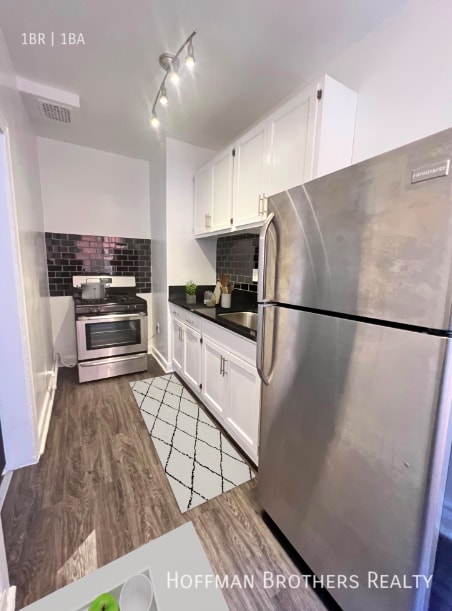 Photo - 687 Shatto Pl Unit 306