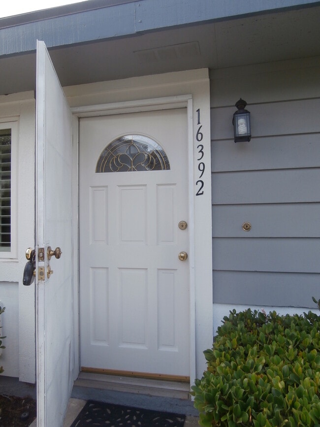 North HB Single Story 2 bedroom 1 bathroom... - North HB Single Story 2 bedroom 1 bathroom... House