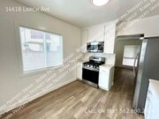 Photo - 14618 Larch Ave