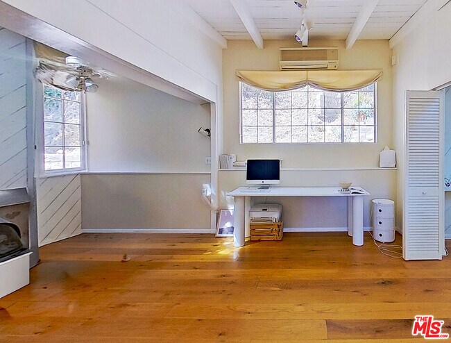 Photo - 10211 Seabury Ln