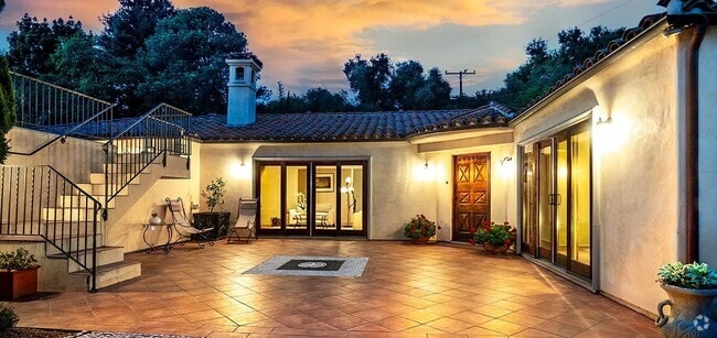 Building Photo - 937 Camino Viejo Rd Rental