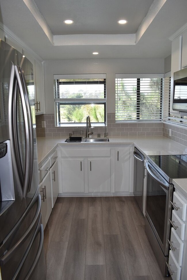 Building Photo - 2 Bedroom Condo in Rancho Bernardo with Golf Course Views Unit 2305