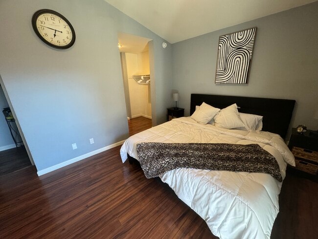 Photo - 25408 Old Farm St