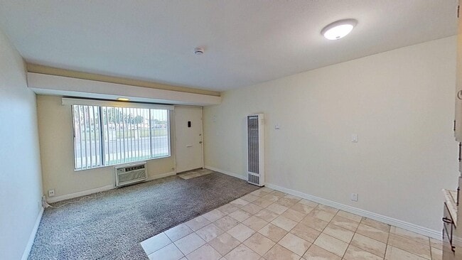 Photo - 11016 Paloma Ave