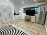 Photo - PRIVATE , FURNISHED Beverly Hills Studio Back House ! All utilities included