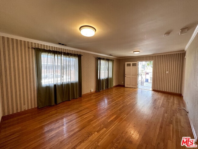 Building Photo - 4337 Prospect Ave Rental