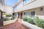 Photo - 10700 Bloomfield St Townhome