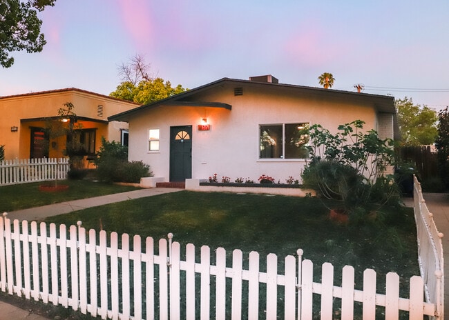 Building Photo - 1130 Wesley Ave