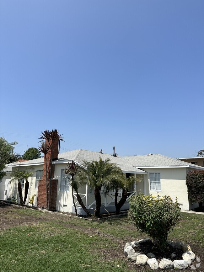 Building Photo - 5333 Inglewood Blvd Rental