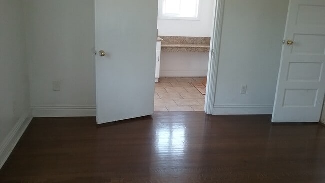 Building Photo - 2648 Orchard Ave Unit 2648