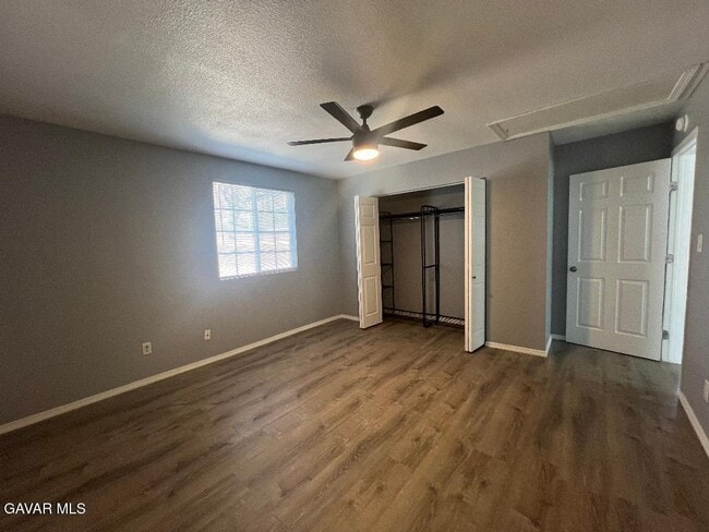 Photo - 43119 7th St E