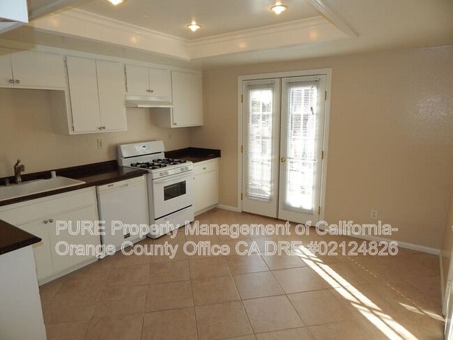 Photo - 16972 Hoskins Lane Unit Apt 5