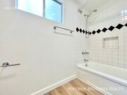 Photo - 2448 Beachwood Dr Unit 7