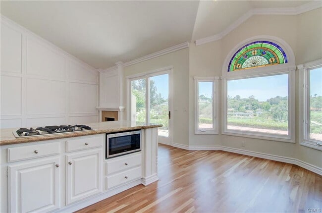 Photo - 24261 Cascades Dr