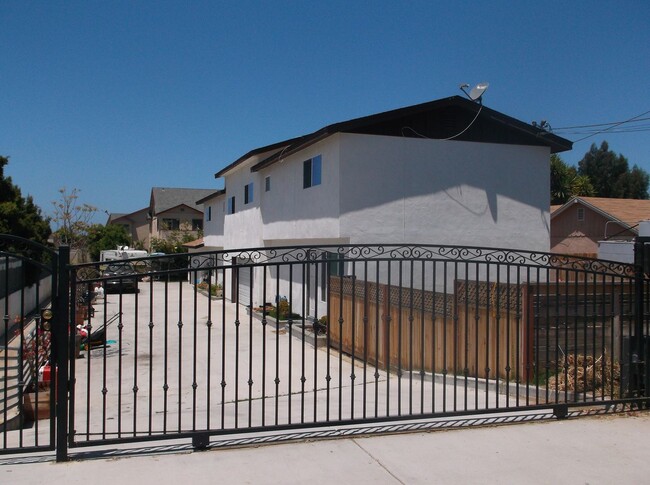 Large 3 Bed 2 Bath house - Large 3 Bed 2 Bath house