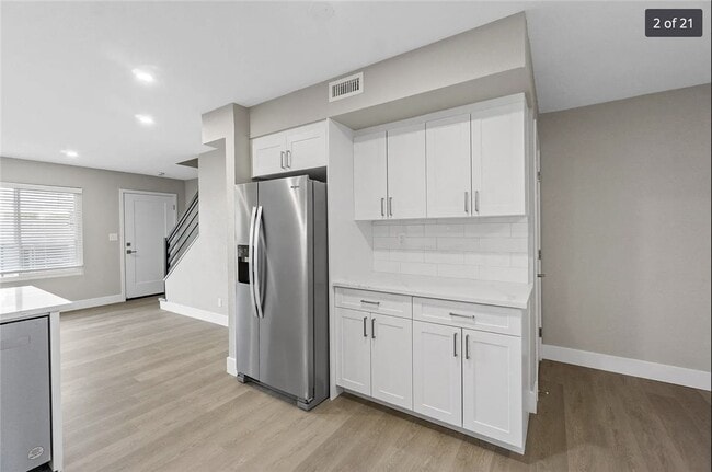 Photo - 1024 Mission Dr Unit D