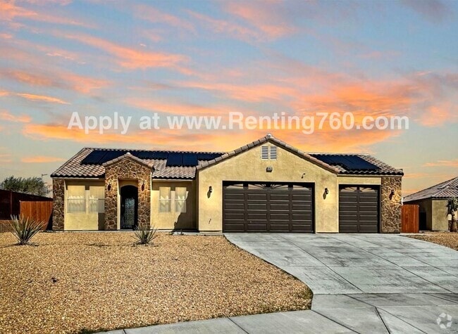 Building Photo - 4 Bedroom Home with Solar Panels and EV Ch...
