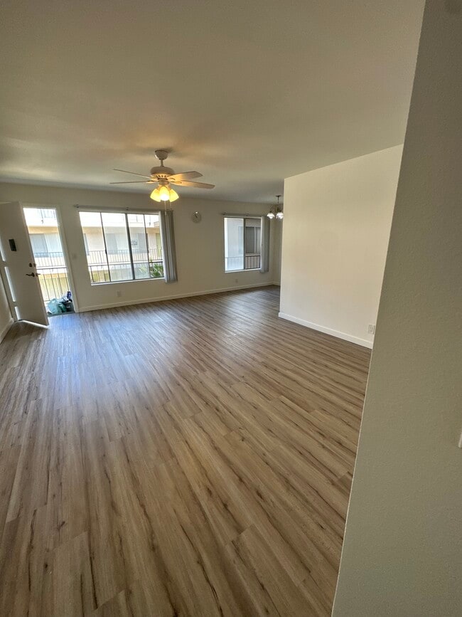 LARGE ONE BED MODEL - Buena Vida Apartment Homes