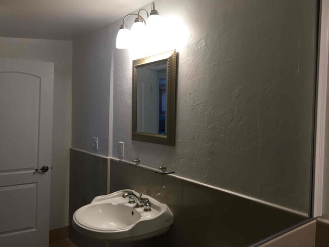 Photo - 7237 Milton Ave Unit 5