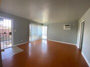 Photo - m422 - Haemmerle Apartment Unit 4865