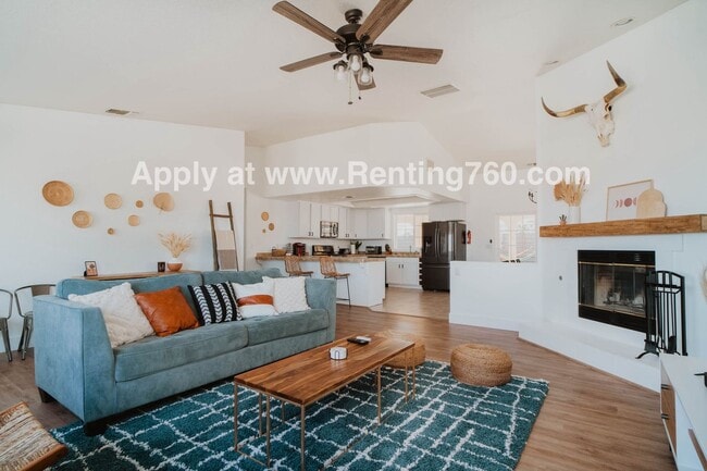 Photo - Huge 3 Bed 2 Bath Home With Spectacular City Views!