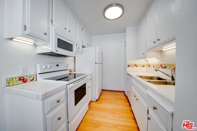 Photo - 230 Bicknell Ave Unit 104