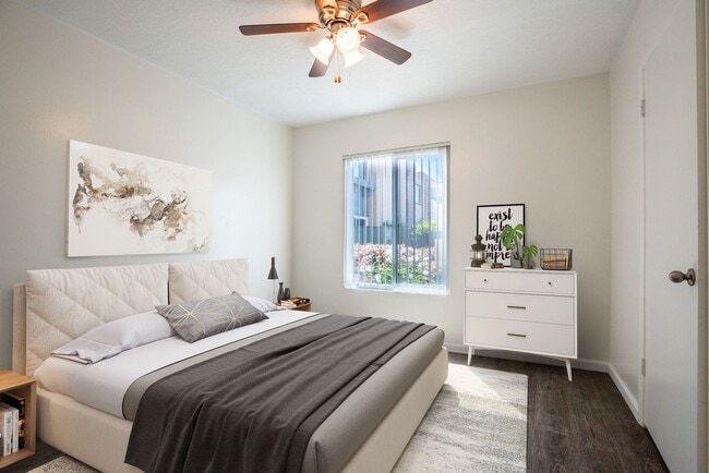 Photo - La Palma Woods Apartments