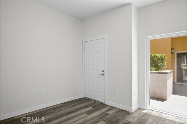 Photo - 5521 Kester Ave