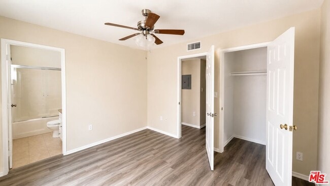 Photo - 15200 Sherman Way Unit 104