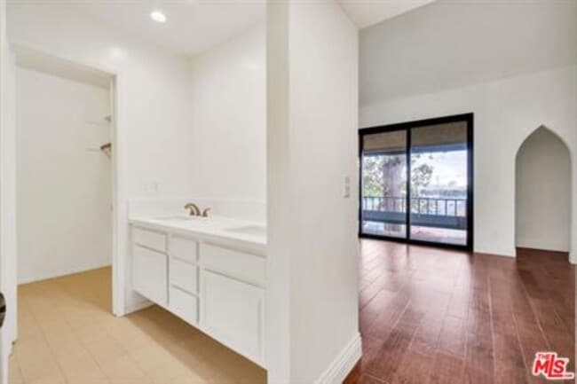 Master - 8711 Falmouth Ave Unit 104