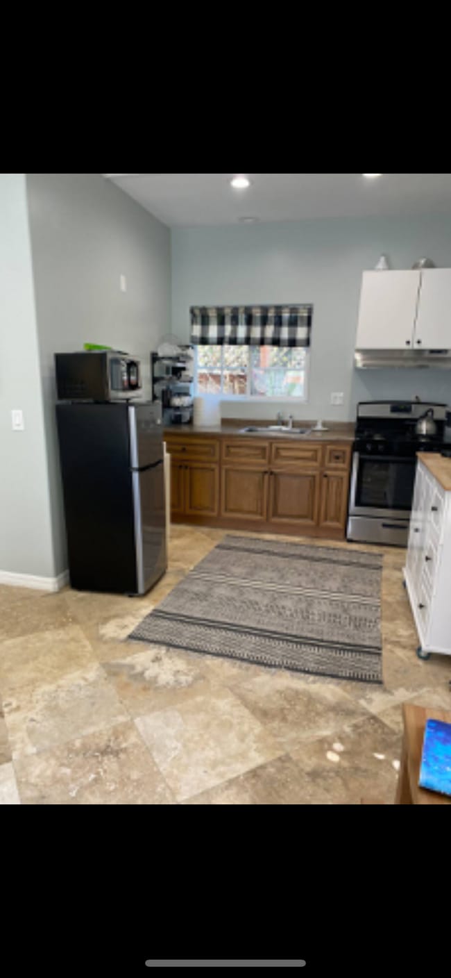 Photo - 8935 Olin St