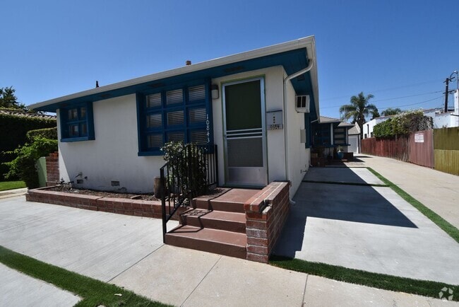 Building Photo - 10843 Peach Grove St Rental