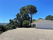 Photo - 724 N Refugio Rd House