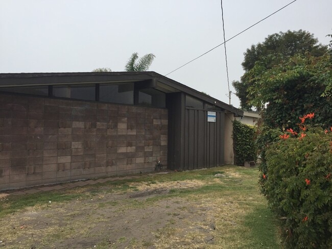 Building Photo - 6835 Trigo Rd