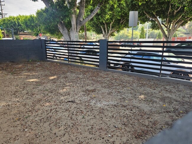 Building Photo - 3601 Verdugo Rd Unit 3601 Verdugo Rd.