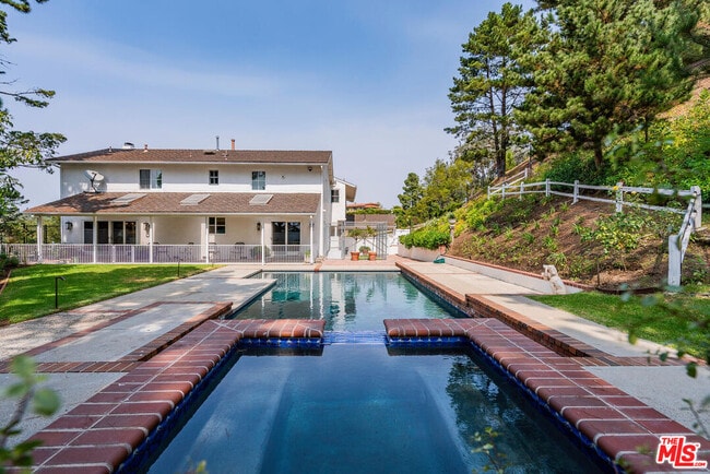 Photo - 10821 Savona Rd House
