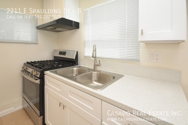 Photo - 2211 E Spaulding St Unit B