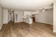 1BR, 1BA - 750SF - Living Room - Lincoln Apartments