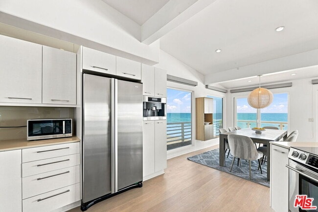Photo - 24742 Malibu Rd