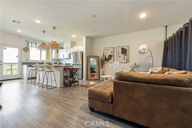 Photo - 5240 Beachfront Cove