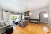 Photo - 1358 Holmby Ave House