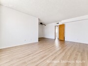 Photo - 632 Manchester Dr Unit 4