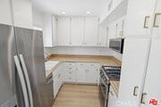 Photo - 10566 Sunland Blvd Unit 7