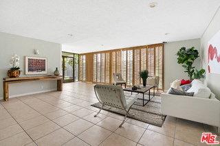 Photo - 419 N Oakhurst Dr