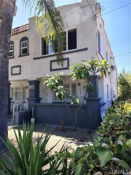 Photo - 1279 W 9th St