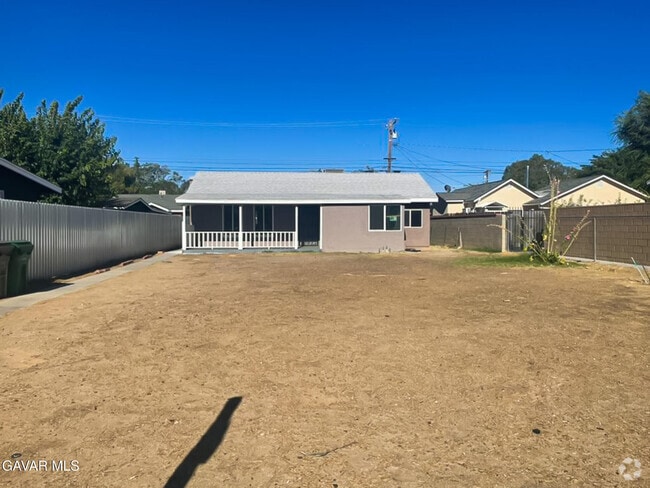 Building Photo - 44630 Date Rental